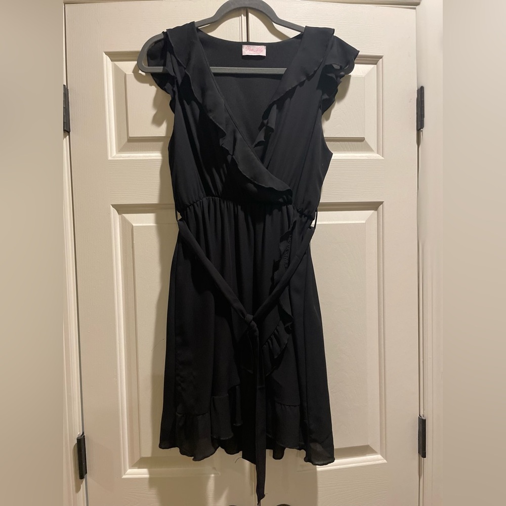 Black Pink Lily Sleeveless Black Wrap Dress
